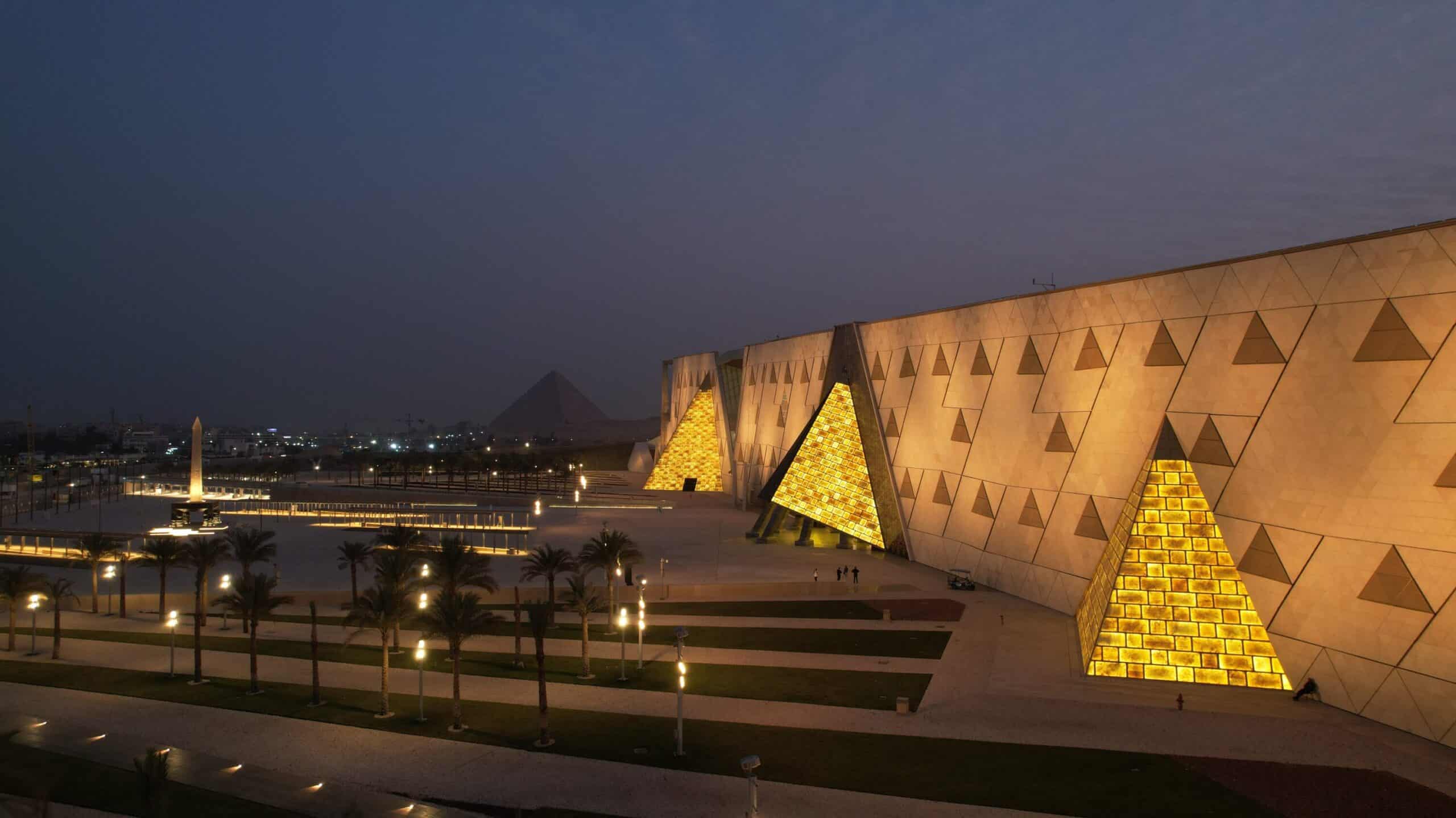 Grand Egyptian Museum , Pyramids